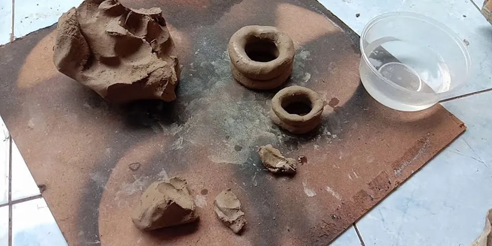 Bagaimana teknik pembuatan cara pijat pada kerajinan keramik?