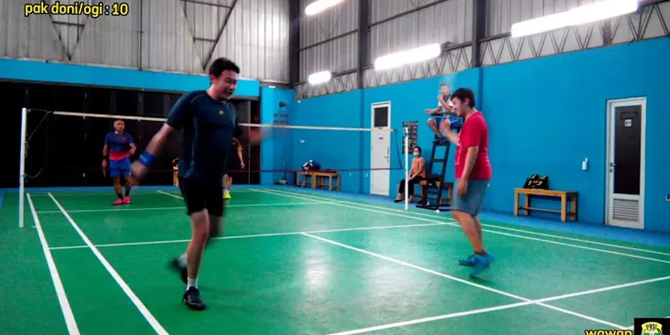 Lapangan Badminton Indoor terdekat